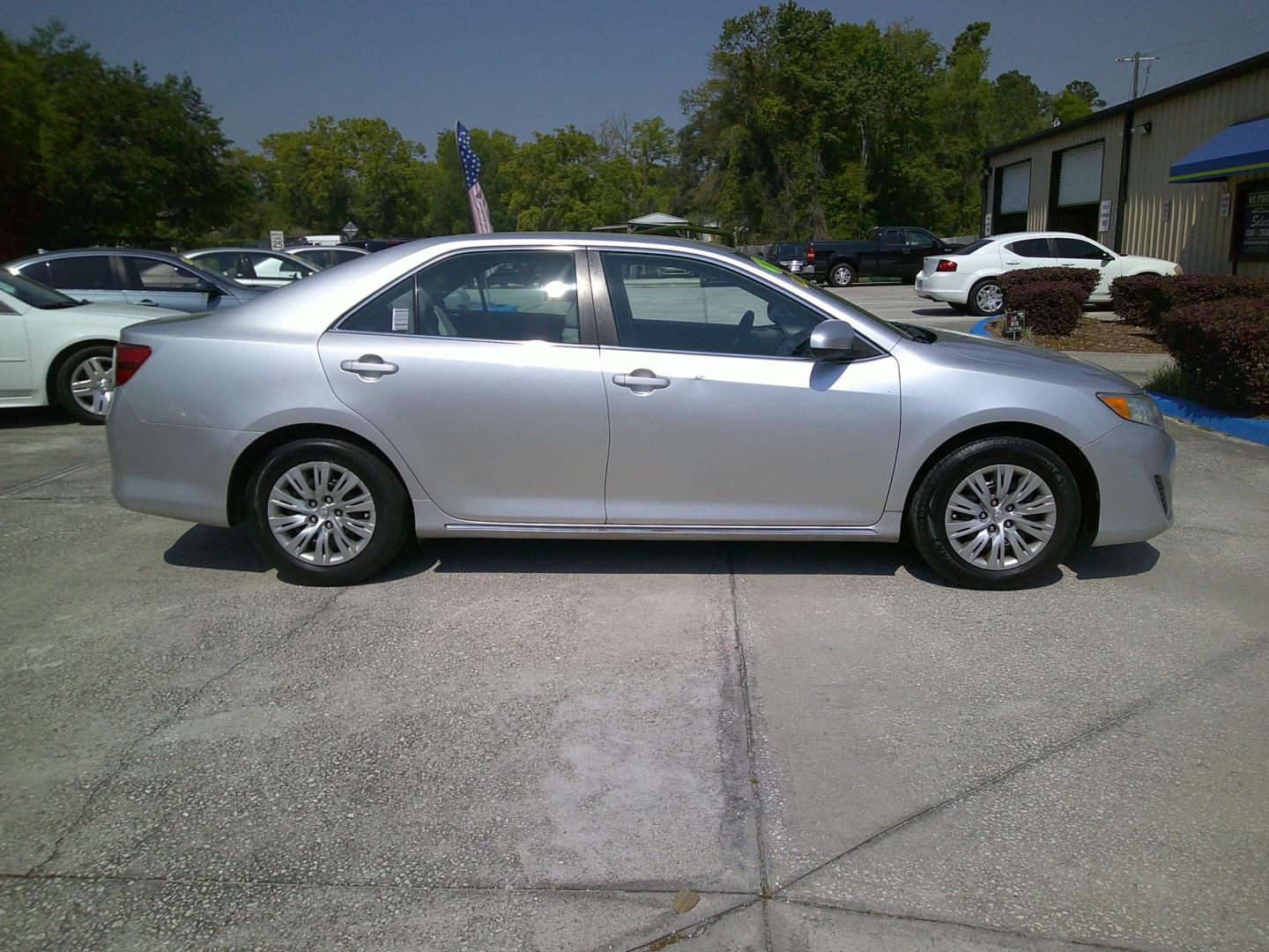 2012 SILER TOYOTA CAMRY SE; LE; XLE (4T4BF1FK7CR) , located at 390 Hansen Avenue, Orange Park, FL, 32065, (904) 276-7933, 30.130497, -81.787529 - Photo#2